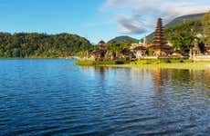 Tanah Lot, the Nung Nung Waterfalls and Bedgul